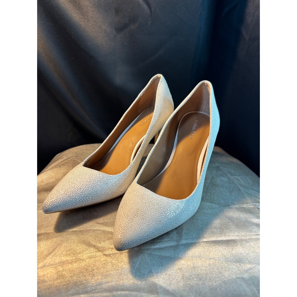 Calvin Klein White Textured Pointed Toe Stiletto Pumps Heels Silver Logo Accent